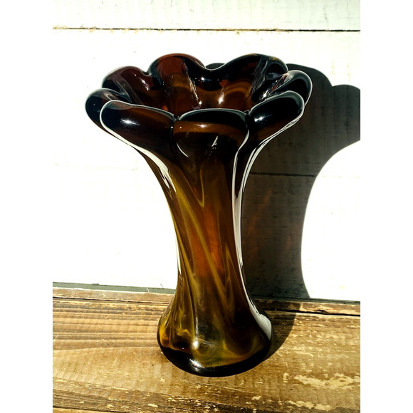 Vintage Mid Century Amber Slag Glass Vase 6.25" Tall - Picture 8 of 8